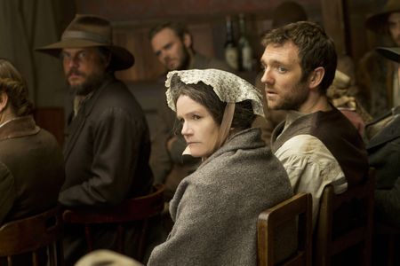 Bill Paxton, Mare Winningham, Joe Absolom, and Tom McKay in Hatfields & McCoys (2012)