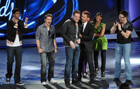 Ryan Seacrest, Matt Giraud, Lil Rounds, Anoop Desai, and Danny Gokey in American Idol (2002)