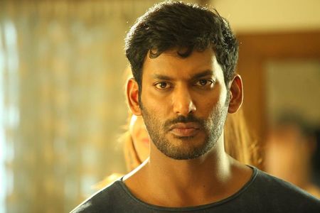 Vishal in Villain (2017)