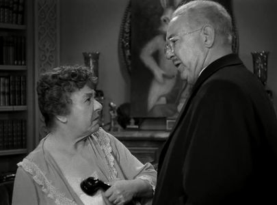 Josephine Hull and Cecil Kellaway in Harvey (1950)