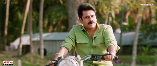 Pawan Kalyan in Katamarayudu (2017)