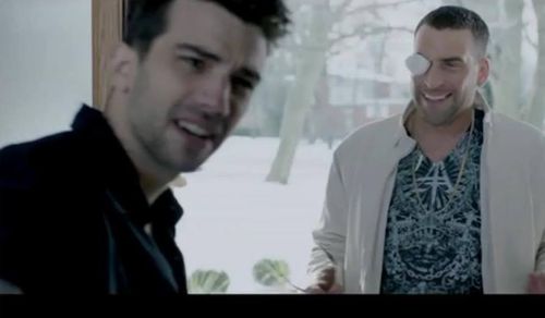 Jay Baruchel and Dax Ravina in The Art of the Steal