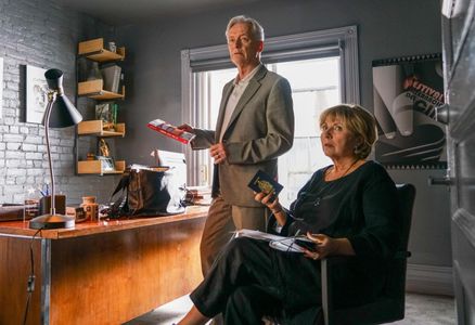 Danièle Lorain and Michel Mongeau in Les Invisibles (2019)