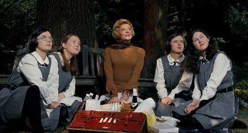 Maggie Smith, Jane Carr, Pamela Franklin, Diane Grayson, and Shirley Steedman in The Prime of Miss Jean Brodie (1969)