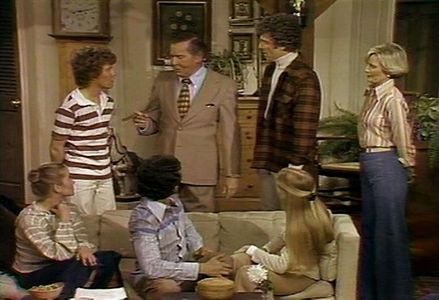 Milton Berle, Florence Henderson, Robert Reed, Christopher Knight, Mike Lookinland, Maureen McCormick, and Geri Reischl 