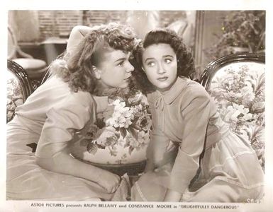 Jane Powell and Ruth Tobey in Delightfully Dangerous (1945)