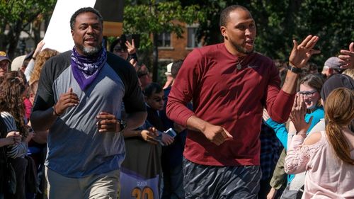 Cedric Ceballos and Shawn Marion in The Amazing Race (2001)