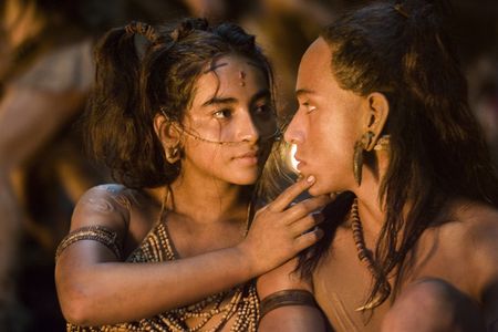 Rudy Youngblood and Dalia Hernández in Apocalypto (2006)