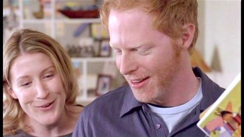 Still of Jesse Tyler Ferguson and Cristen Barnes in Wonderful World (2009)