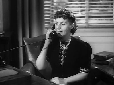 Netta Packer in Powder Town (1942)