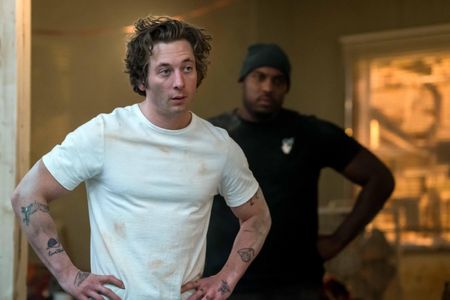 Jeremy Allen White and Lionel Boyce in The Bear (2022)