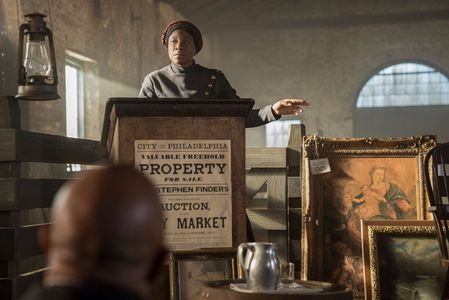 Aisha Hinds in Underground (2016)