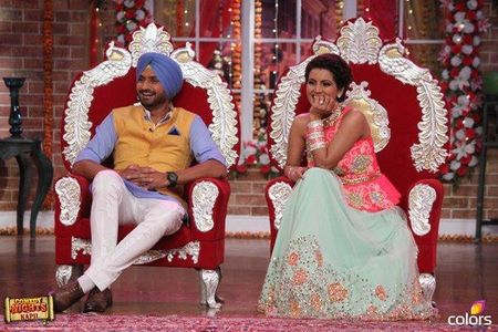 Harbhajan Singh and Geeta Basra in Comedy Nights with Kapil (2013)