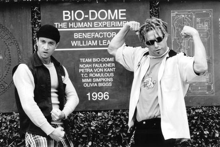 Stephen Baldwin and Pauly Shore in Bio-Dome (1996)