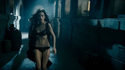 Krsy Fox in Underworld Evolution