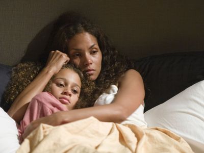 Halle Berry and Alexis Llewellyn in Things We Lost in the Fire (2007)