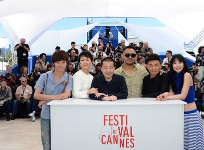 Zhangke Jia, Tao Zhao, Baoqiang Wang, Jiang Wu, Meng Li, and Lanshan Luo at an event for A Touch of Sin (2013)