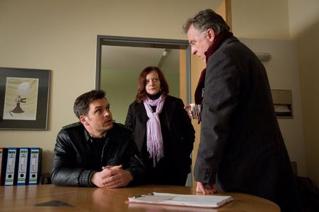 Michaela Caspar, Ole Puppe, and Andreas Schmidt-Schaller in Leipzig Homicide (2001)