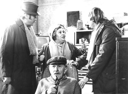 Frantisek Filipovský, Ludek Sobota, Jirí Sovák, and Stella Zázvorková in What I Have I Hold, Gentlemen...! (1980)