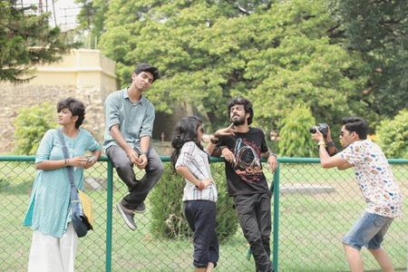 Roshan Mathew, Thomas Mathew, Annu Antony, Anarkali Marikar, and Vishak Nair in Aanandam (2016)