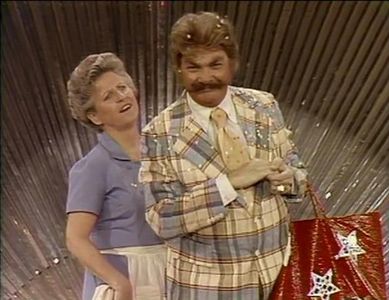 Ann B. Davis and Rip Taylor in The Brady Bunch Variety Hour (1976)