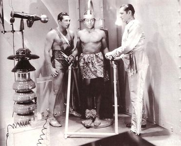 William 'Stage' Boyd and Jerry Frank in The Lost City (1935)