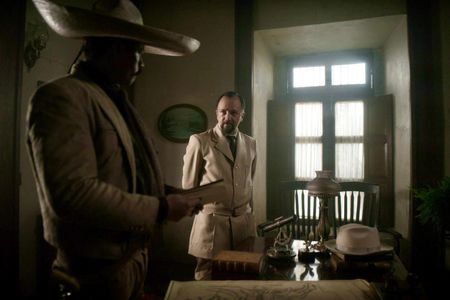 Still of Orlando Moguel (Francisco I. Madero) and Jorge A Jimenez in 