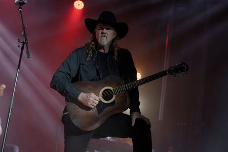 Trace Adkins in Monarch (2022)