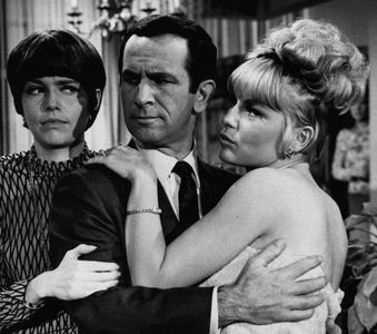 Don Adams, Susanne Cramer, and Barbara Feldon in Get Smart (1965)