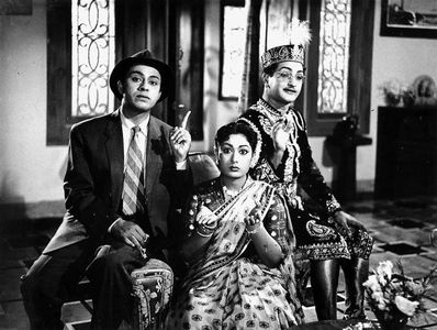 N.T. Rama Rao, Kongara Jaggaiah, and Savitri in Appu Chesi Pappu Koodu (1959)