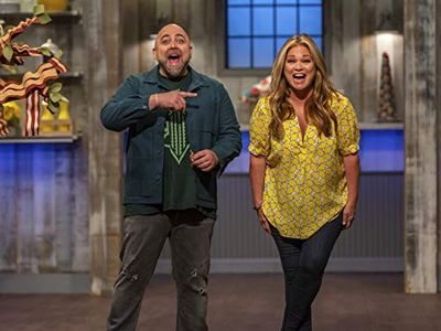 Valerie Bertinelli and Duff Goldman in Kids Baking Championship (2015)