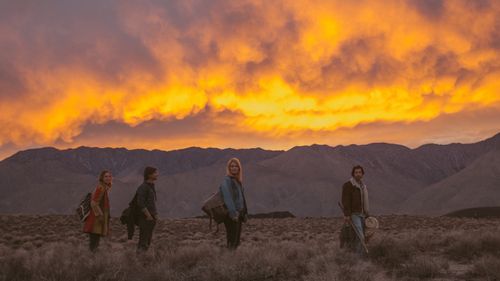 Mischa Barton, Trent Ford, Jackson Davis, and Dana Rosendorff in Deserted (2016)