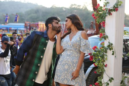 Arjun Kapoor and Ileana D'Cruz in Mubarakan (2017)