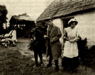 Gene Gauntier, Sidney Olcott, and Robert G. Vignola in Arrah-Na-Pogue (1911)