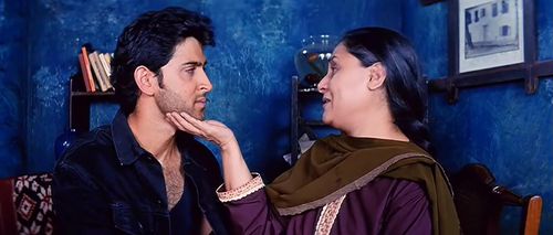 Hrithik Roshan and Jaya Bachchan in Fiza (2000)