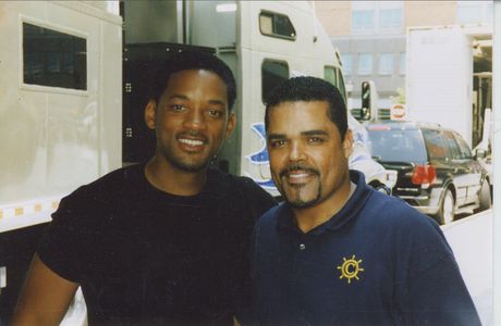 Will Smith and Brian Keith Allen, on the set of 'HITCH'.