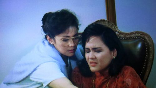 Charo Santos-Concio and Vilma Santos in When Heaven Judges (1990)