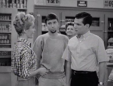 Bob Denver, Tuesday Weld, Florida Friebus, and Dwayne Hickman in The Many Loves of Dobie Gillis (1959)