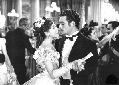 Aurora Bautista and Jorge Mistral in Trifles (1950)