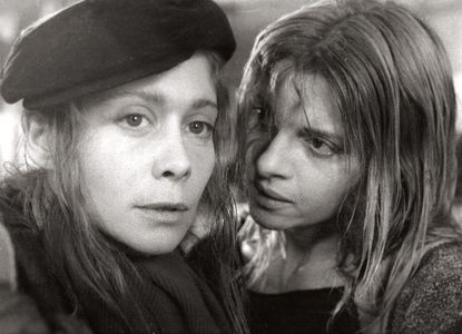 Leonor Benedetto and Camila Perissé in Condemned to Hell (1984)