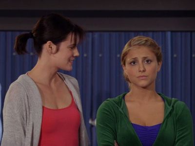 Chelsea Hobbs and Cassandra Scerbo in Make It or Break It (2009)