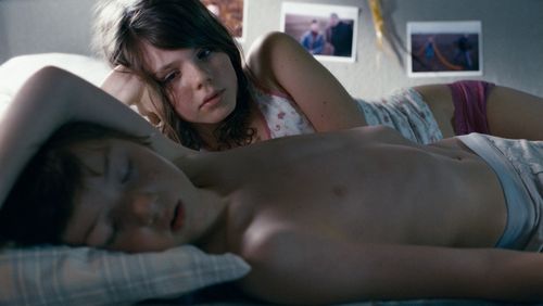 Tristan Christopher and Ruby O. Fee in Womb (2010)