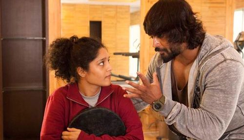 Madhavan and Ritika Singh in Irudhi Suttru (2016)