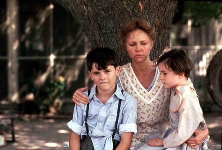 Sally Field, Yankton Hatten, and Gennie James in Places in the Heart (1984)