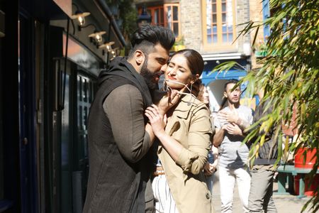 Arjun Kapoor and Ileana D'Cruz in Mubarakan (2017)