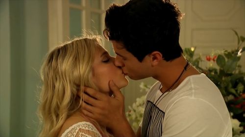 Michael Ronda and Valentina Zenere in Soy Luna (2016)