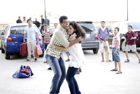 Siddarth Jadhav and Priya Bapat in Time Please (2013)