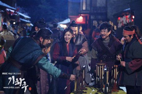 Ha Ji-Won, Oh-jung Kwon, Yong-hyeon Yun, and Moo-Seong Choi in The Empress Ki (2013)