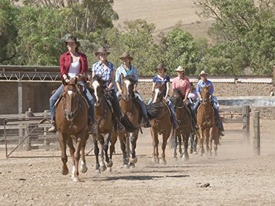 Rachael Carpani, Simmone Mackinnon, Zoe Naylor, Sonia Todd, Abi Tucker, and Eddie Ritchard in McLeod's Daughters (2001)