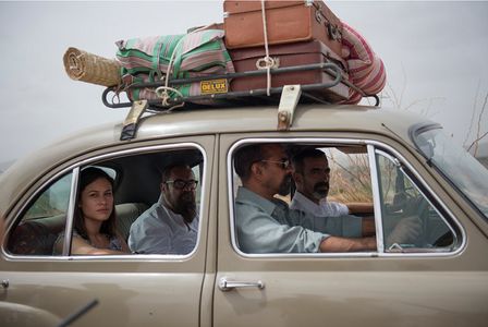 Imanol Arias, Carles Canut, and Aida Folch in Vicente Ferrer (2013)